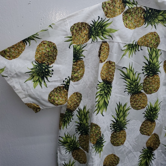 Authentic Hawaiian Shirt Paradise Found  "Maui Pineapple"   NWOT  - Size 2X - Picture 11 of 15